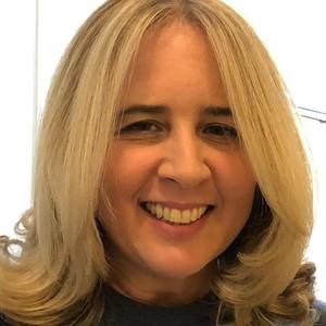 Meet your Posher, Ivette